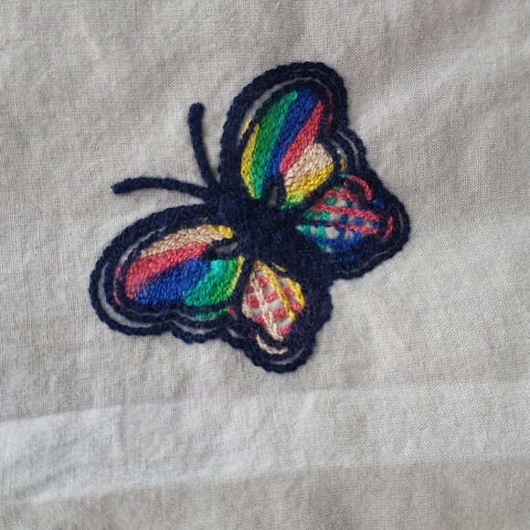 🩷 5/$25 bundle KKUU-TIST SHOP butterfly tunic - Picture 2 of 4